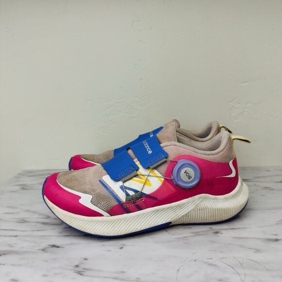 New Balance Dynasoft Reveal4 BOA girls Size 3 - Picture 1 of 9